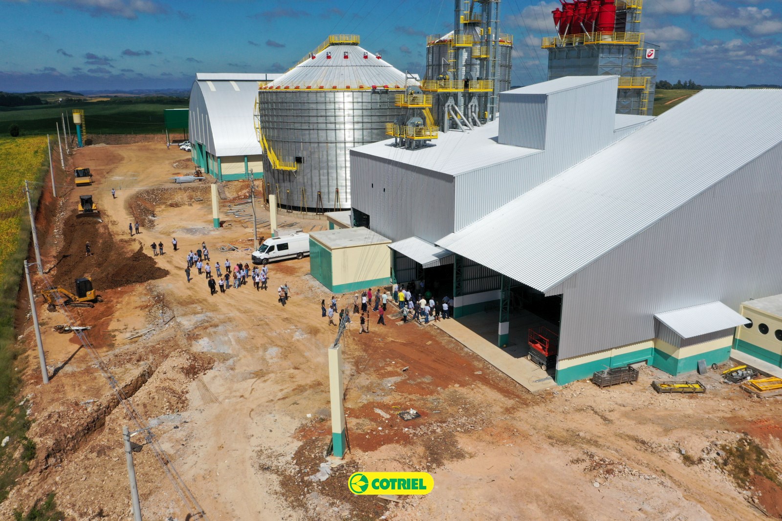 Fotos da Inauguração da nova unidade em Barros Cassal | COTRIEL